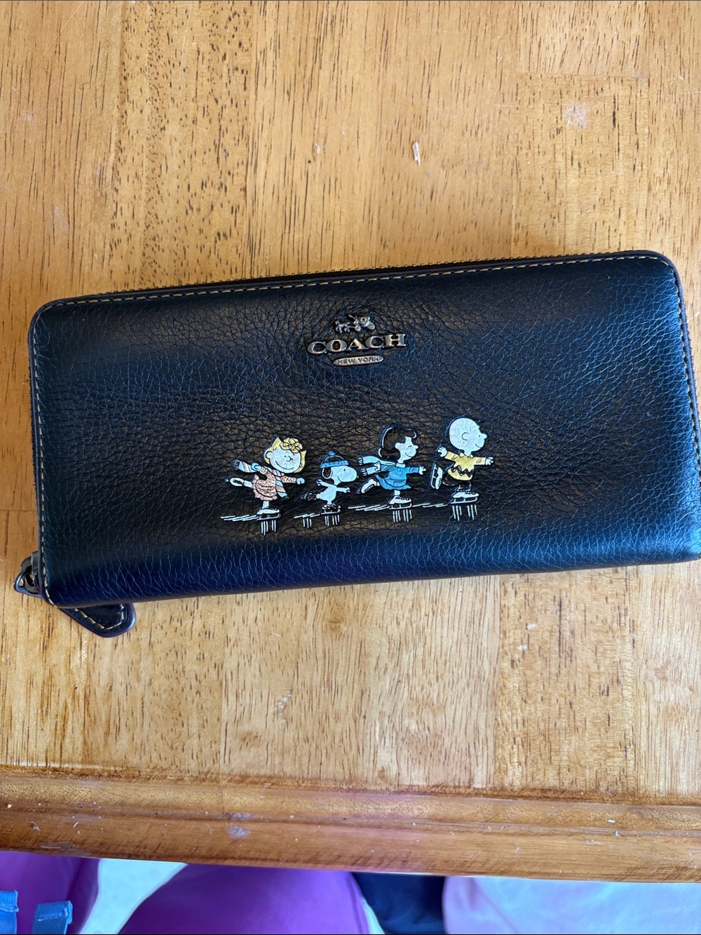 Project! Coach Peanuts Black Leather Zip Wallet